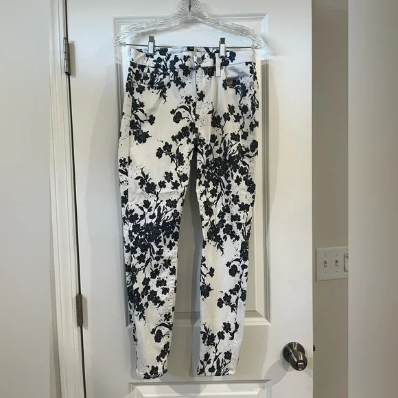 7 For All Mankind Womens Blue and White Floral Ankle Jeans, Size 28 - Picture 2 of 10